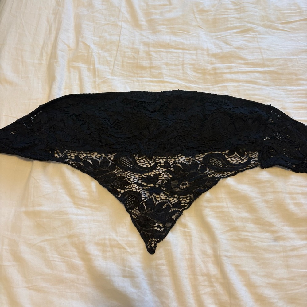 Motel Rocks Nirva Bandeau Top in Black Lace Tie Back - Picture 3 of 4